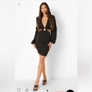Boohoo Long Sleeved O Ring Dress